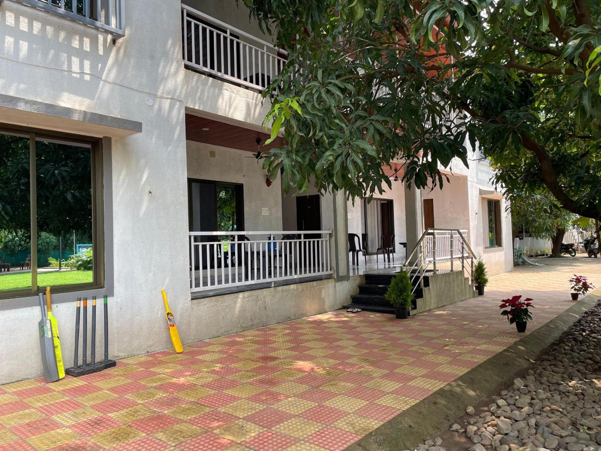 Riverland Farm And Resort 卡尔贾特 外观 照片