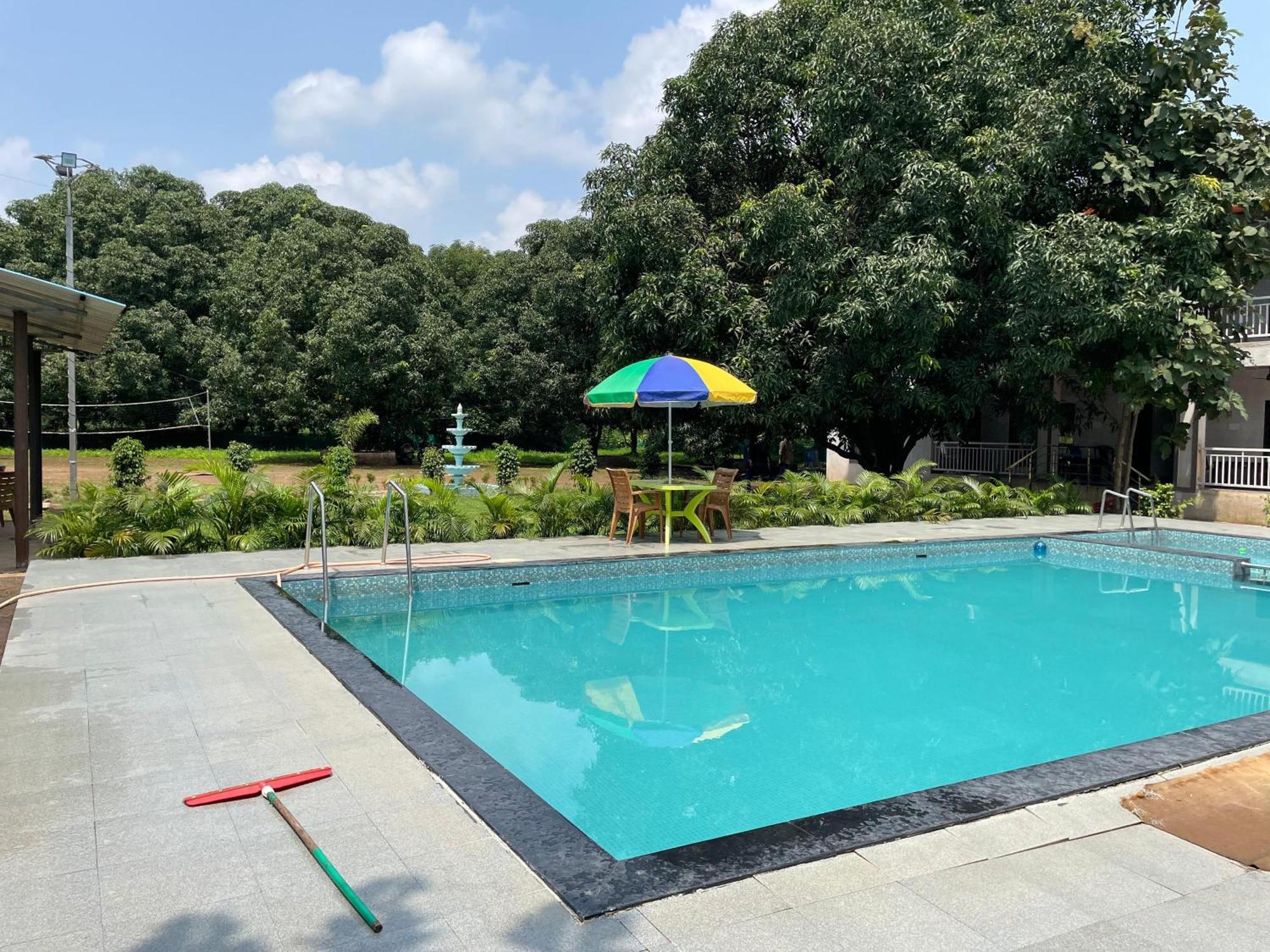 Riverland Farm And Resort 卡尔贾特 外观 照片